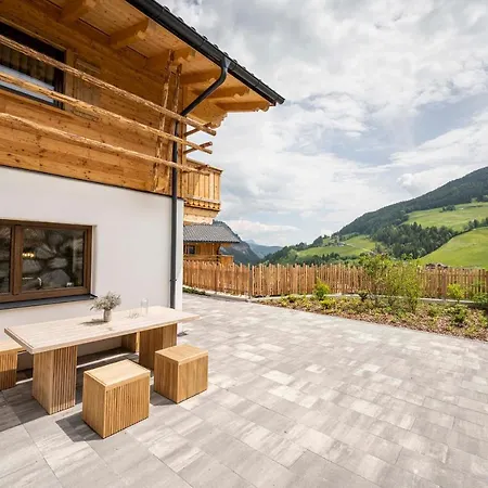 Almdorf Auszeit Fageralm Dağ evi *