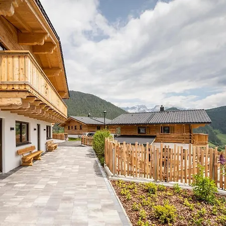 シャレー Almdorf Auszeit Fageralm フォルスタウ